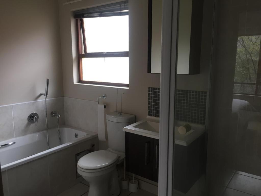 Sisonke Apartment Monte Sandton Zewnętrze zdjęcie