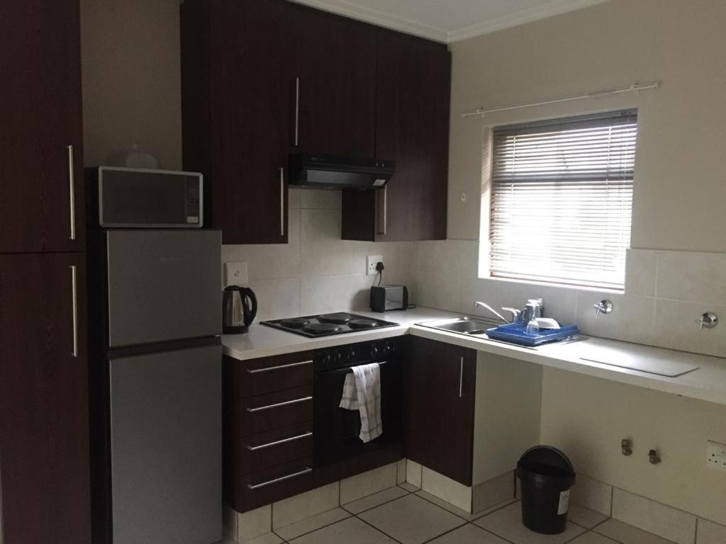 Sisonke Apartment Monte Sandton Zewnętrze zdjęcie